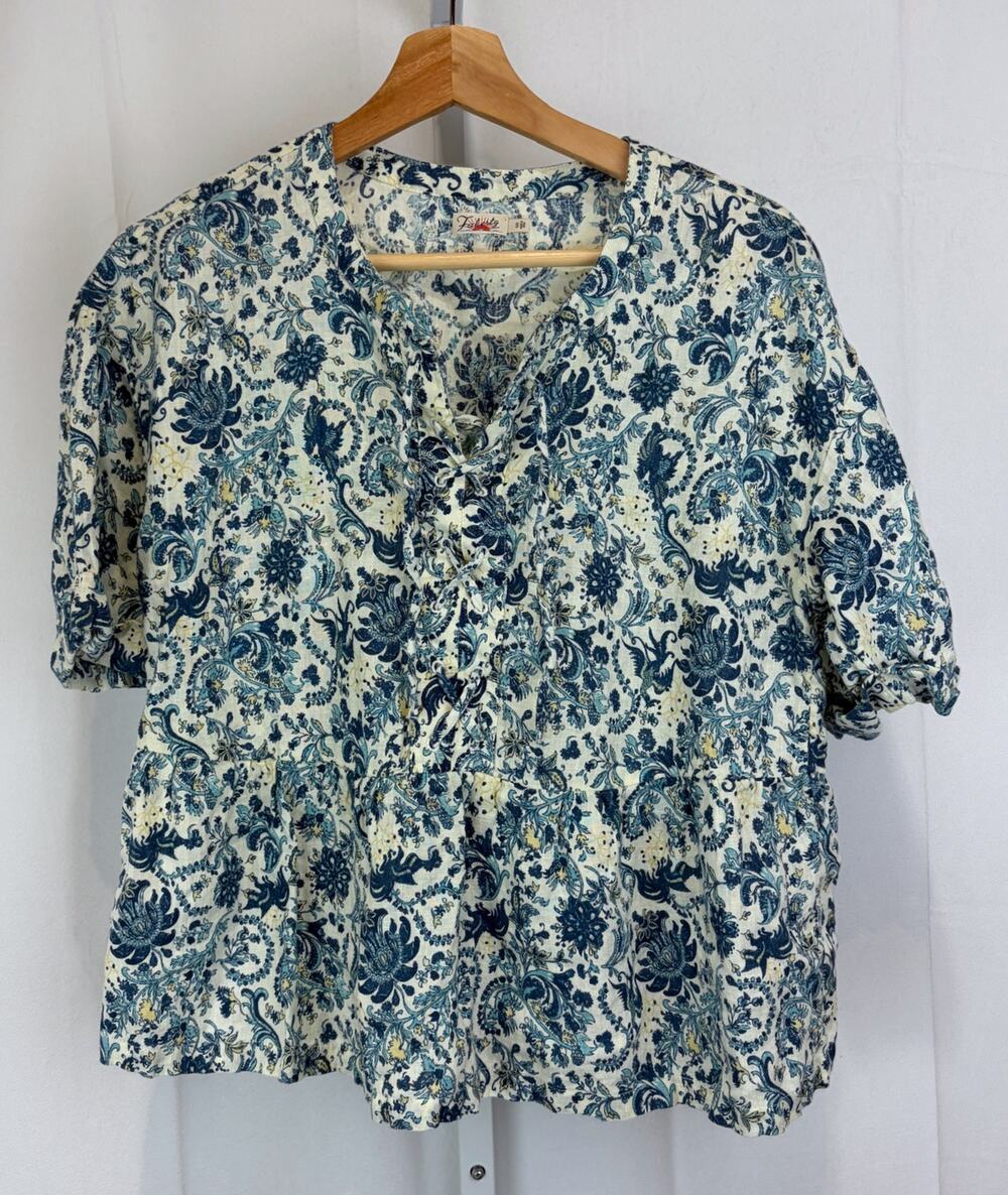 FAHERTY Salinas Linen Top Blue Aviary Floral Short Sleeve Lace Up Blue Multi S